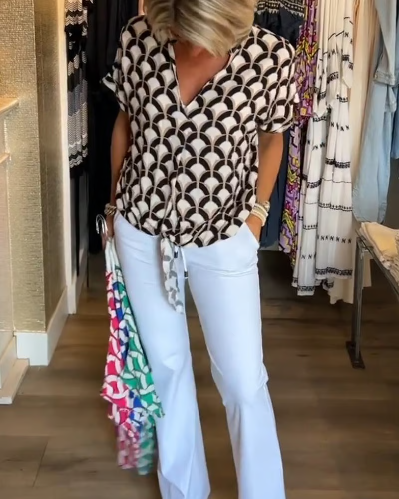 Isabelle | Relaxed V-Neck Printed Top
