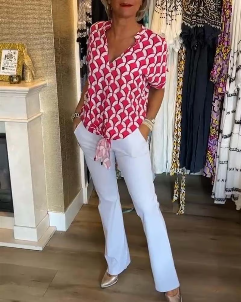 Isabelle | Relaxed V-Neck Printed Top