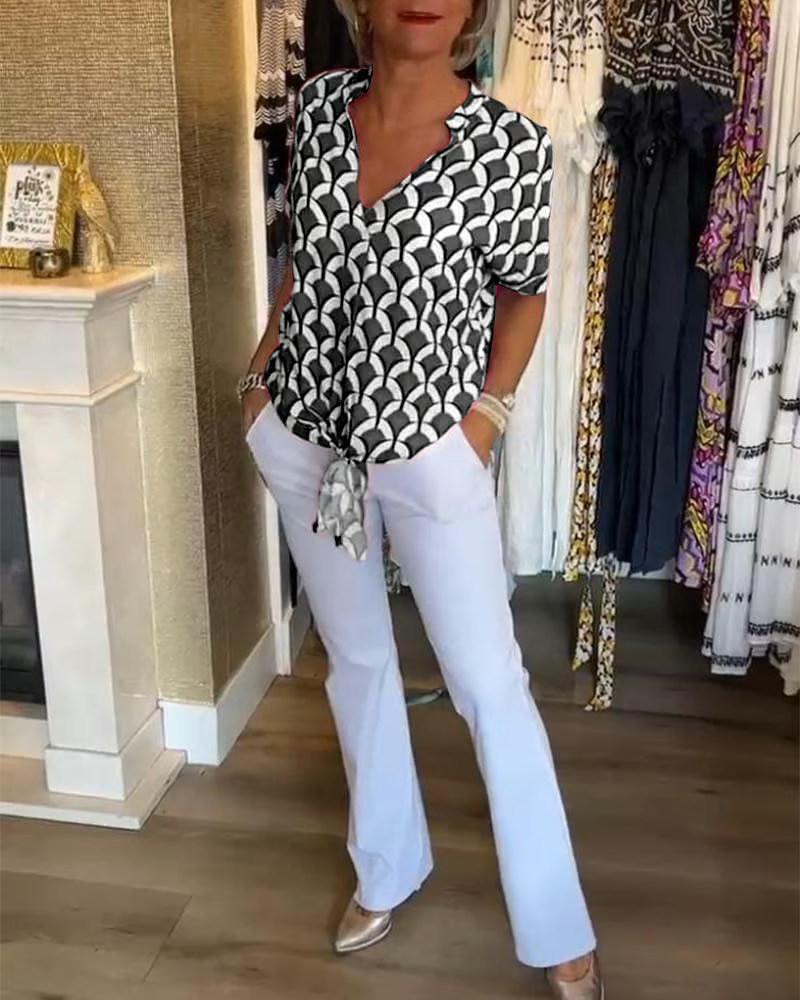 Isabelle | Relaxed V-Neck Printed Top