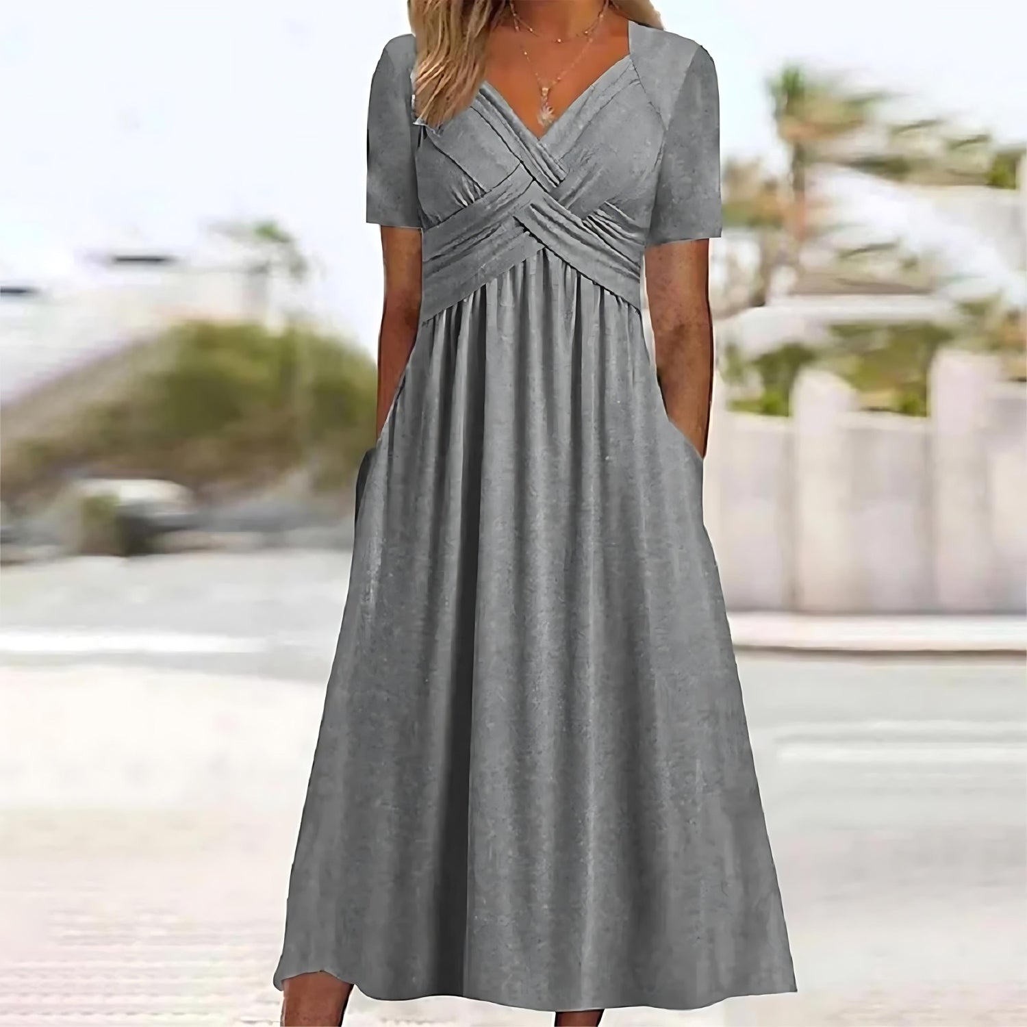 Katerielle | Elegant Midi Dress