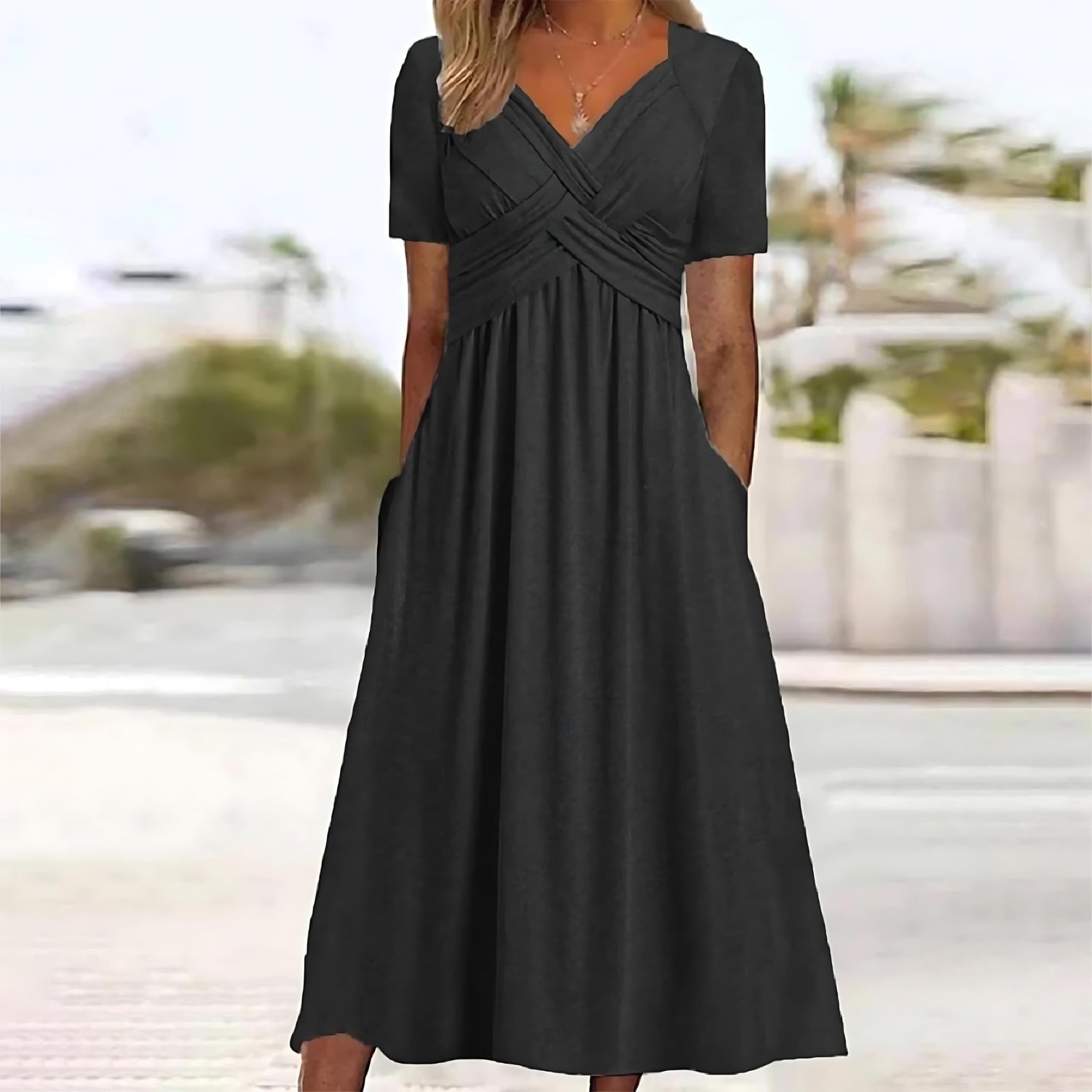 Katerielle | Elegant Midi Dress