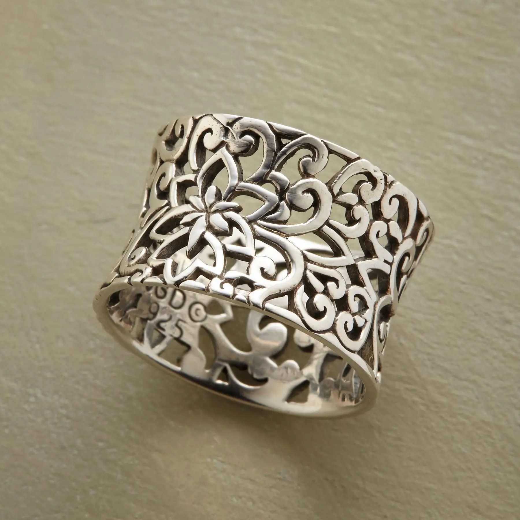Isla | Vintage Silver Hollow Ring